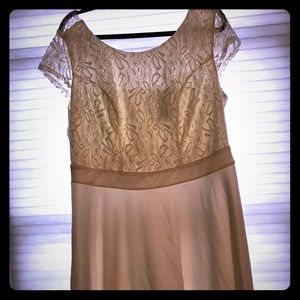 White lace cap sleeved dress. 16w by Trixxi